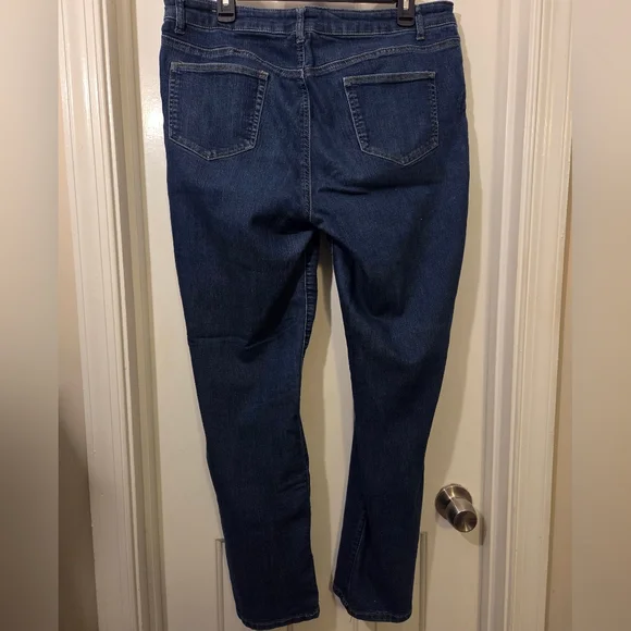 Westport Signature Fit Straight Jeans Pants. Size 14. - Picture 7 of 10